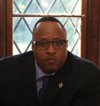 picture of troy washington