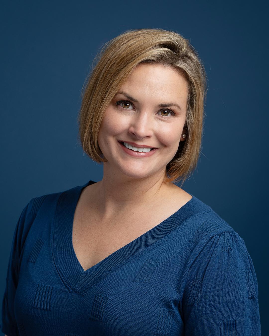 Julia Schultz Faculty Headshot