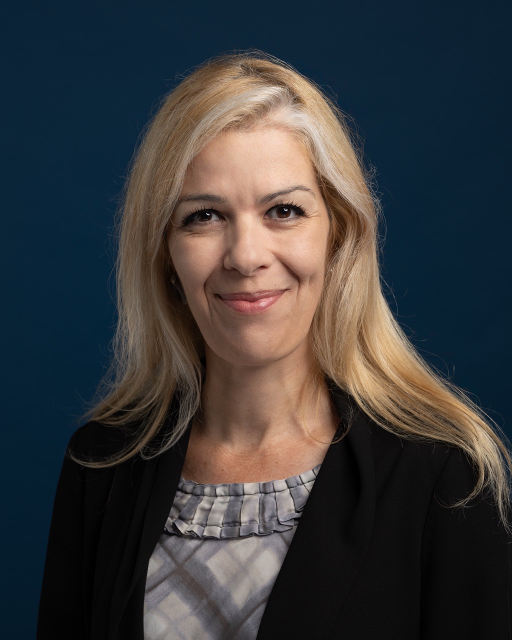 Dr. Daniela  Masson-Meyers