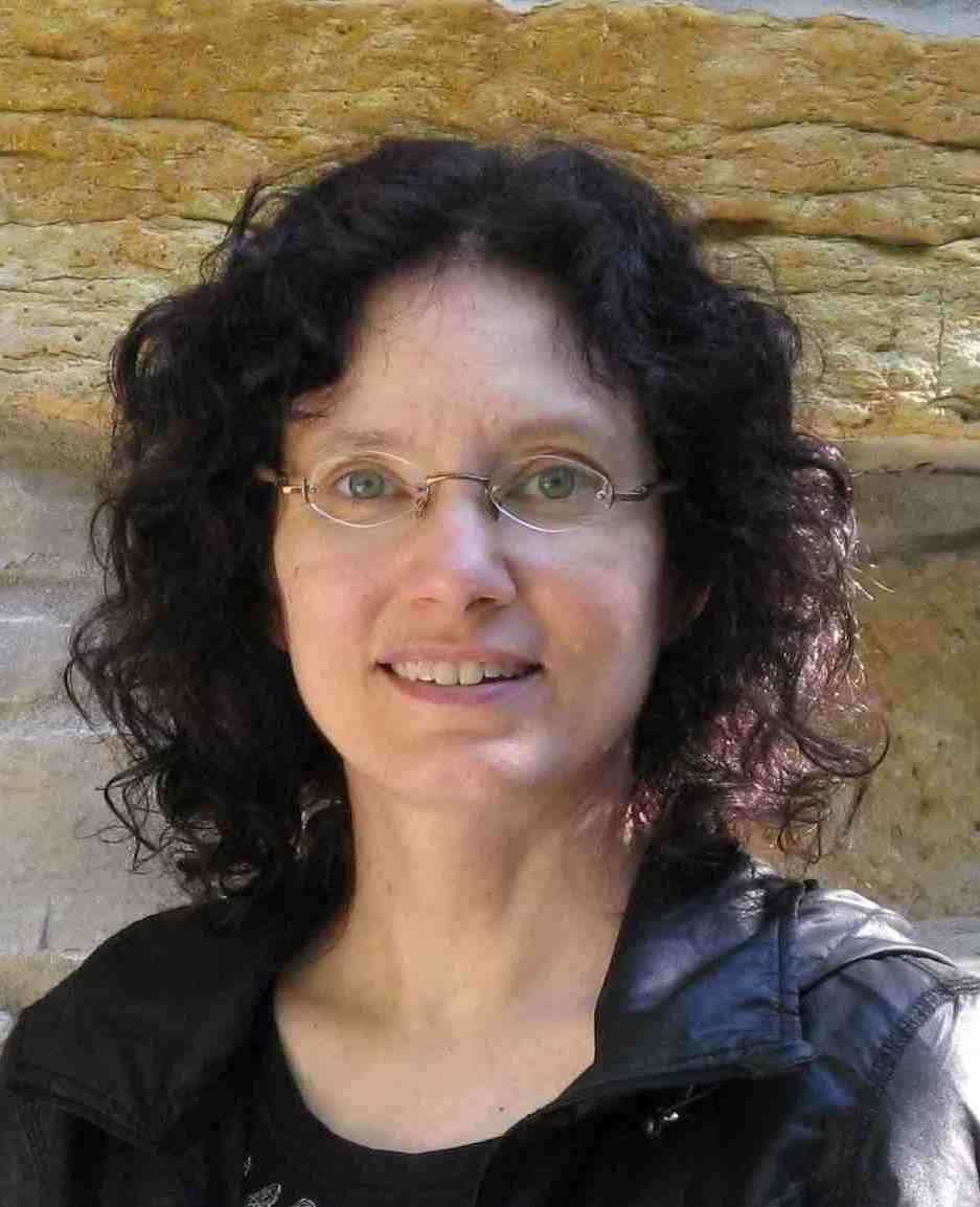 danielle nussberger headshot